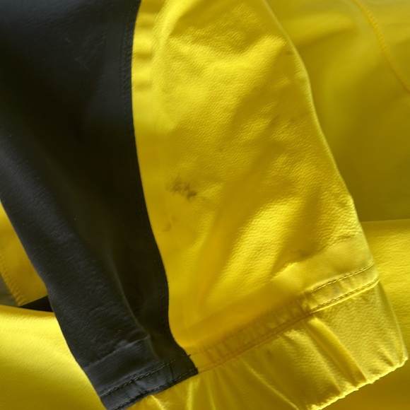 Women’s medium waterproof biking jacket - Picture 7 of 9